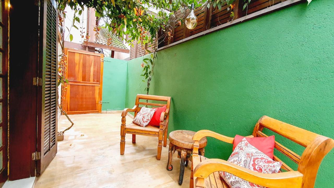 Pura Vida Inn 3*